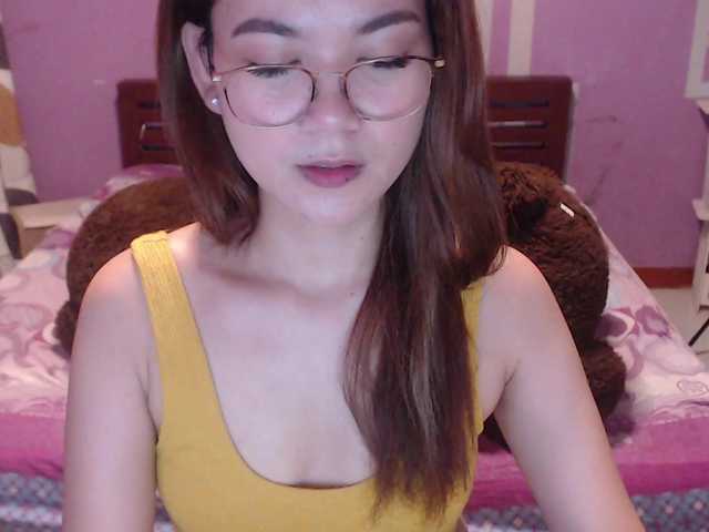HottieAnne online show from March 9, 6:31 am