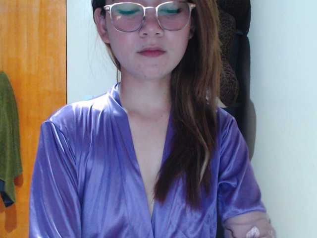 HottieAnne online show from July 21, 7:44 am