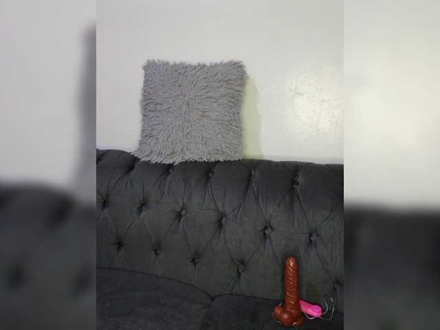 Hottiequeen online show from February 23, 8:35 am