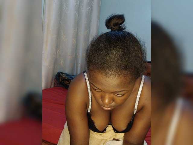 Hottiequeen online show from July 11, 4:35 pm