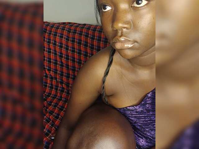 Hottiequeen online show from August 13, 11:46 am