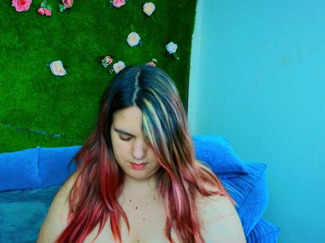 HugeTittiess online show from August 12, 6:21 pm