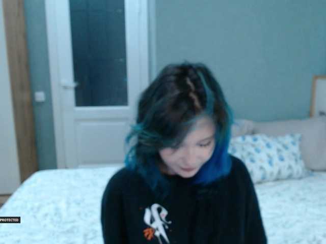 Hugo-Min online show from August 10, 7:48 pm