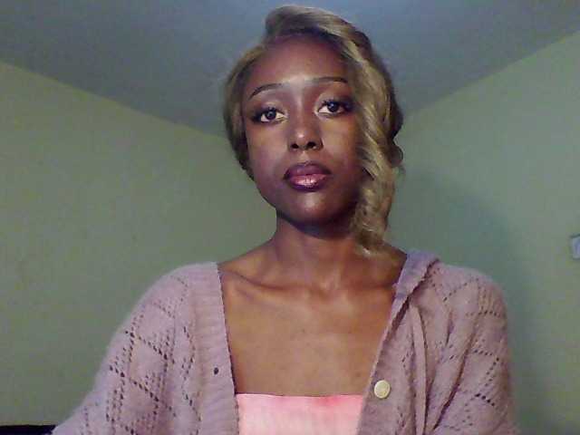 Hunnybee online show from July 19, 12:56 am