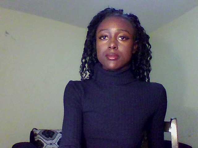 Hunnybee online show from August 1, 12:22 pm