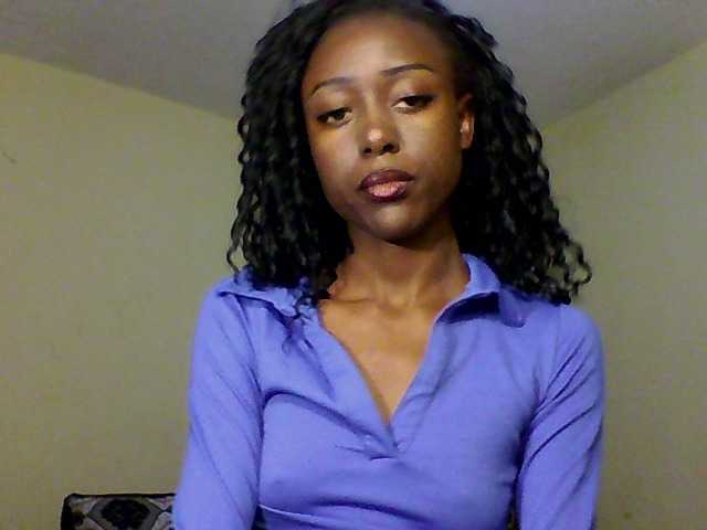 Hunnybee online show from August 7, 5:07 am