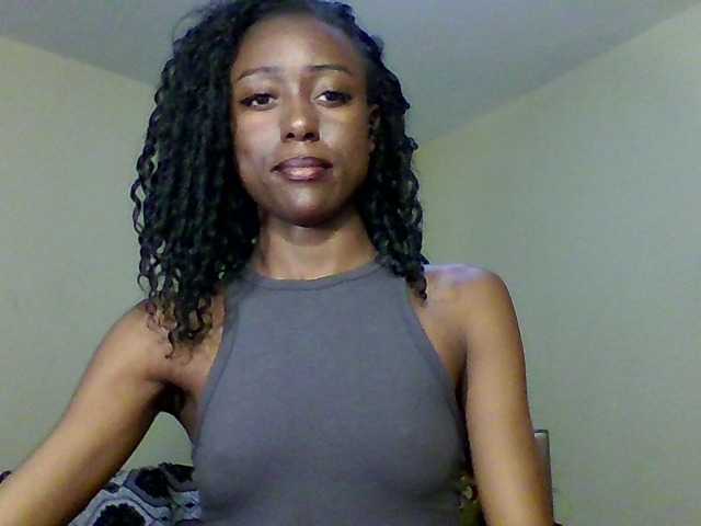 Hunnybee online show from August 7, 6:46 am