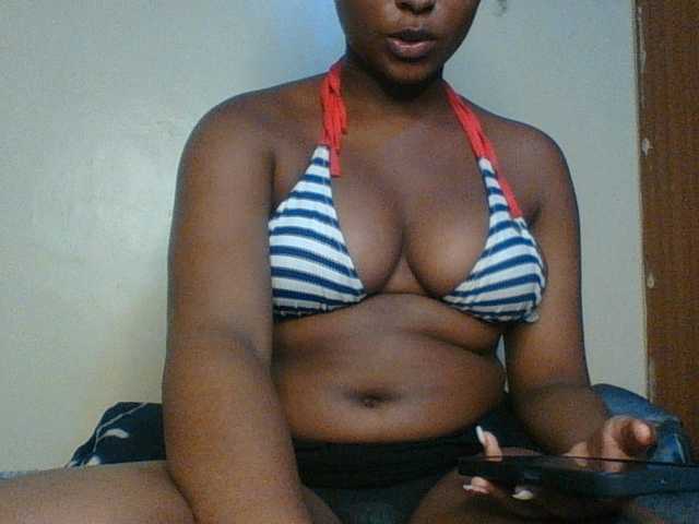 Hunnybloom online show from August 13, 7:44 am