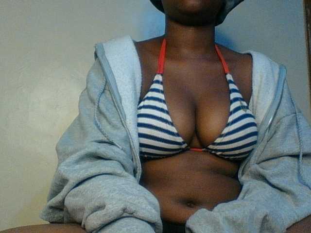 Hunnybloom online show from August 13, 10:07 am