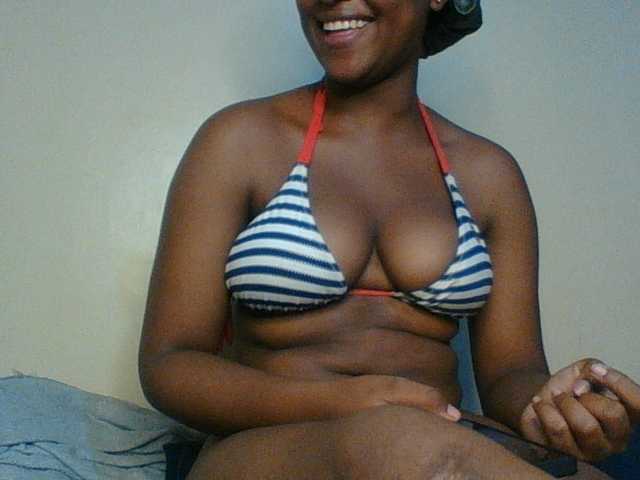 Hunnybloom online show from August 14, 12:03 am