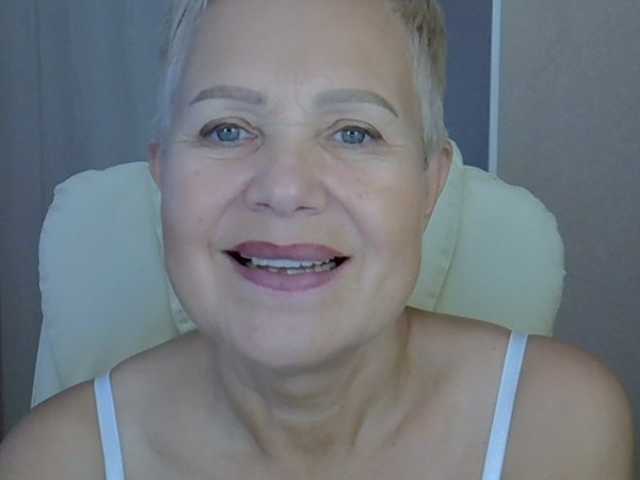 MadamMadam online show from August 3, 7:59 am