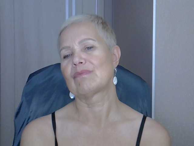 MadamMadam online show from August 6, 1:54 pm