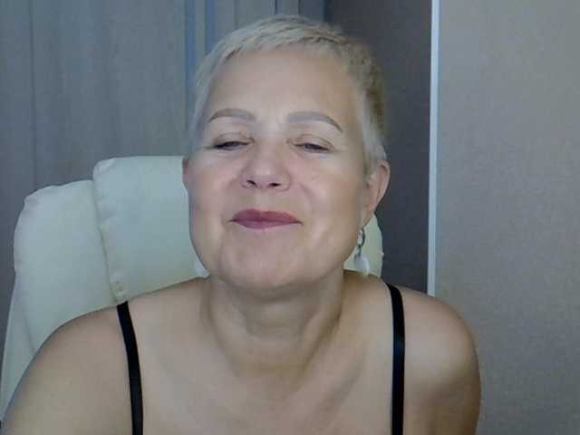 MadamMadam online show from August 7, 1:44 pm