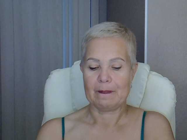 MadamMadam online show from August 8, 5:07 am