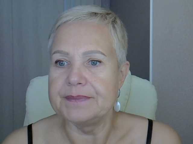 MadamMadam online show from August 10, 4:25 am