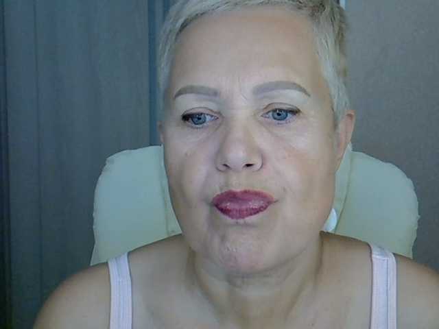 MadamMadam online show from August 14, 2:15 am