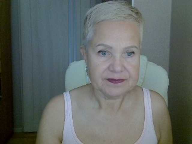 MadamMadam online show from August 14, 4:16 am