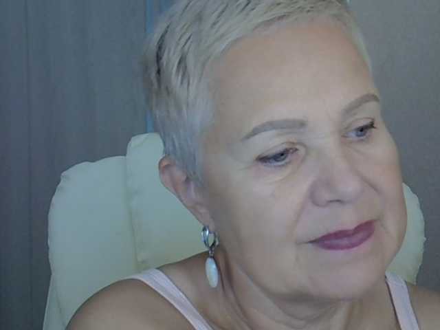 MadamMadam online show from August 14, 6:06 am