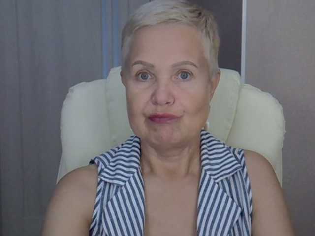 MadamMadam online show from August 15, 5:55 am