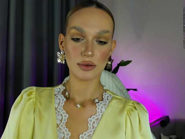 IceStrawberry online show from August 9, 2:12 am