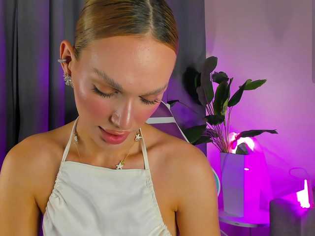 IceStrawberry online show from August 10, 3:08 am