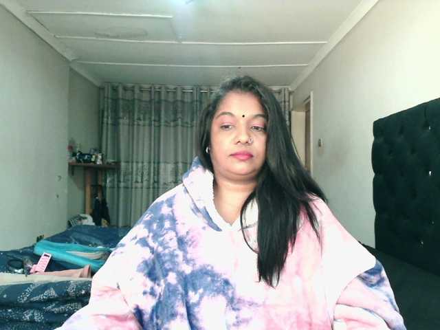 Indianmayaxoxo online show from June 1, 7:00 am