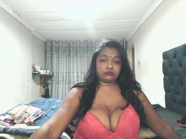 Indianmayaxoxo online show from June 8, 2:50 am