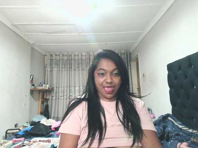 Indianmayaxoxo online show from June 8, 11:49 am