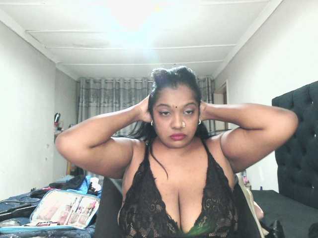 Indianmayaxoxo online show from June 13, 10:56 am