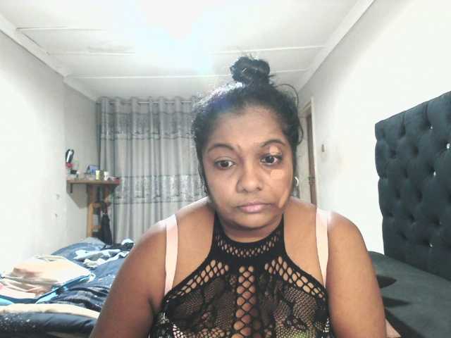 Indianmayaxoxo online show from June 13, 5:54 pm