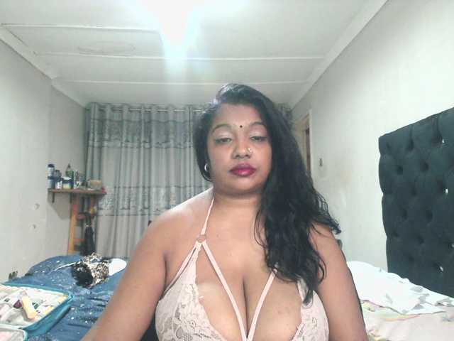 Indianmayaxoxo online show from August 5, 2:15 pm