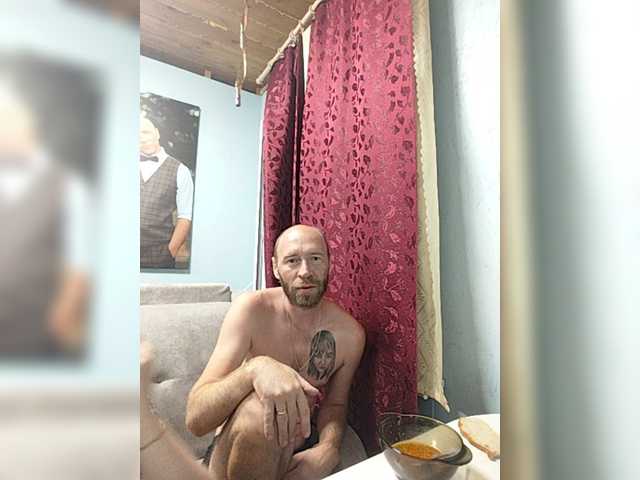 Innokentiy449 online show from August 11, 3:36 pm