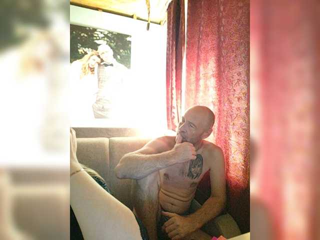Innokentiy449 online show from August 15, 6:17 am