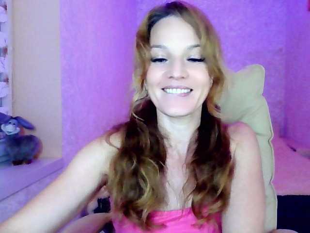 IridessaL online show from August 25, 7:10 pm