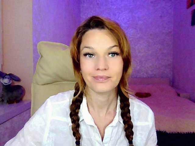 IridessaL online show from August 27, 7:22 pm