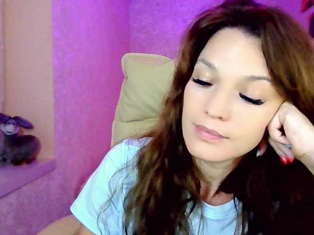 IridessaL online show from August 28, 7:23 pm