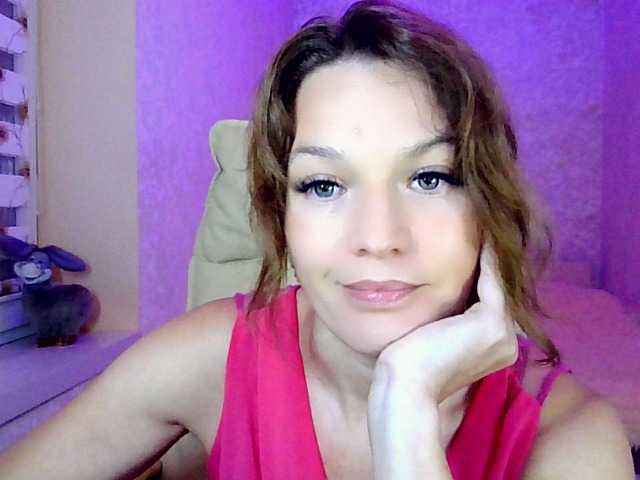 IridessaL online show from September 1, 7:04 pm