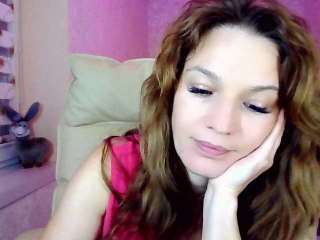 IridessaL online show from September 5, 7:08 pm
