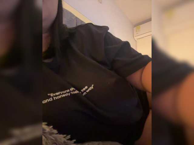 IrisEvans online show from July 24, 8:01 pm
