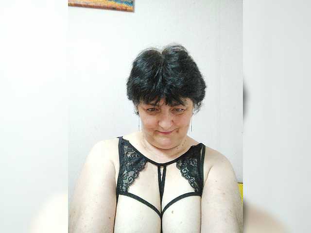 IsXLoves online show from July 25, 6:17 am