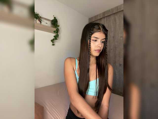 IsaBella-1 online show from August 17, 9:20 pm