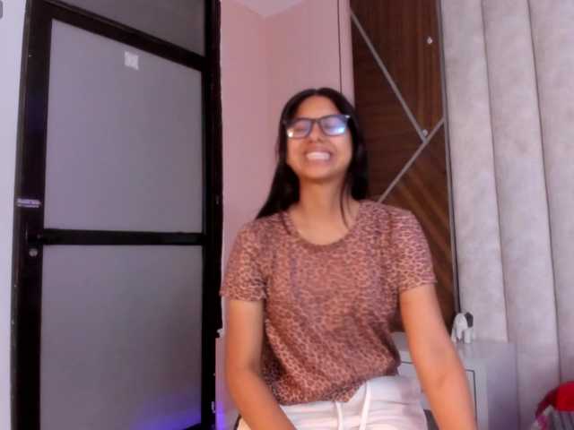 IsaSweett online show from August 11, 3:36 pm