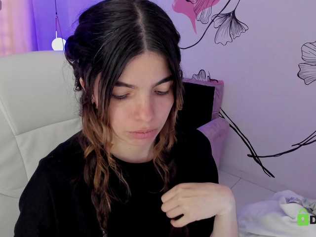 Isabela-Fiorelli online show from August 4, 4:59 pm
