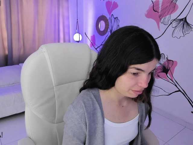 Isabela-Fiorelli online show from August 14, 1:59 pm