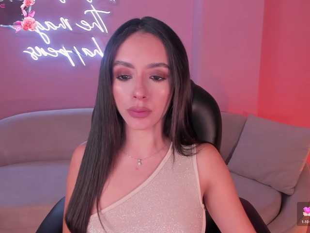 IsabellaMoreau online show from August 4, 11:24 pm