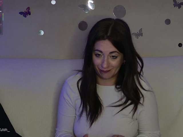 ItalianDream  online show from May 6, 12:45 am