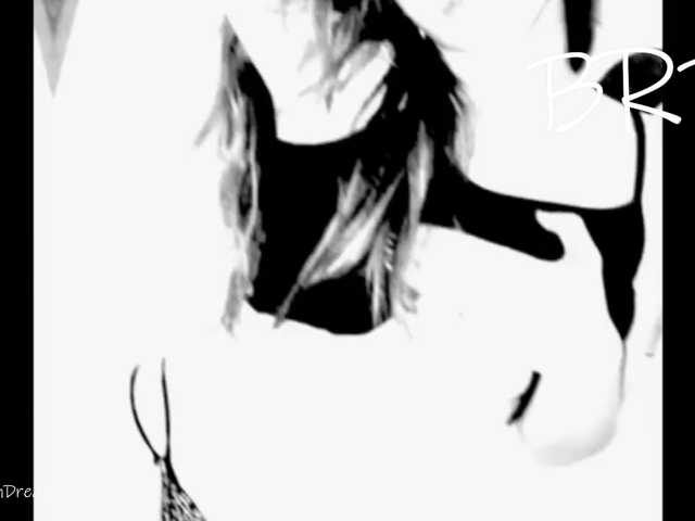 ItalianDream  online show from May 13, 9:15 pm