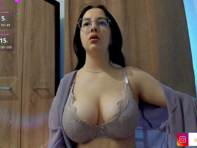 Ivyclouds7 online show from August 8, 7:19 am