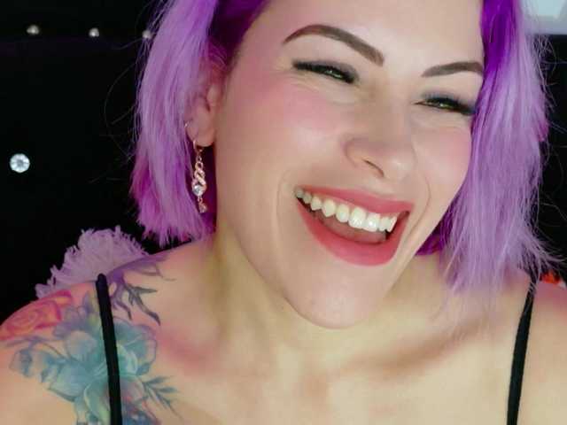 Ivypoison10 online show from August 7, 5:18 am