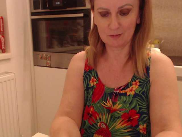 JacquiGray online show from June 24, 9:50 pm